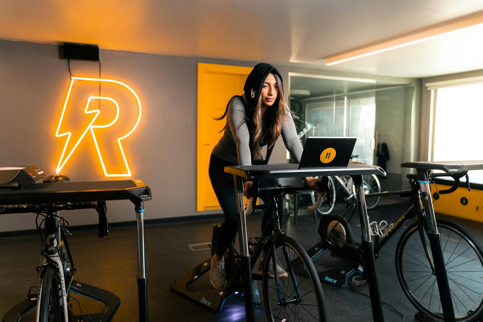 Cykeltrainer bäst i test 2026/2027 — jämförelse av flaggskeppsmodellerna